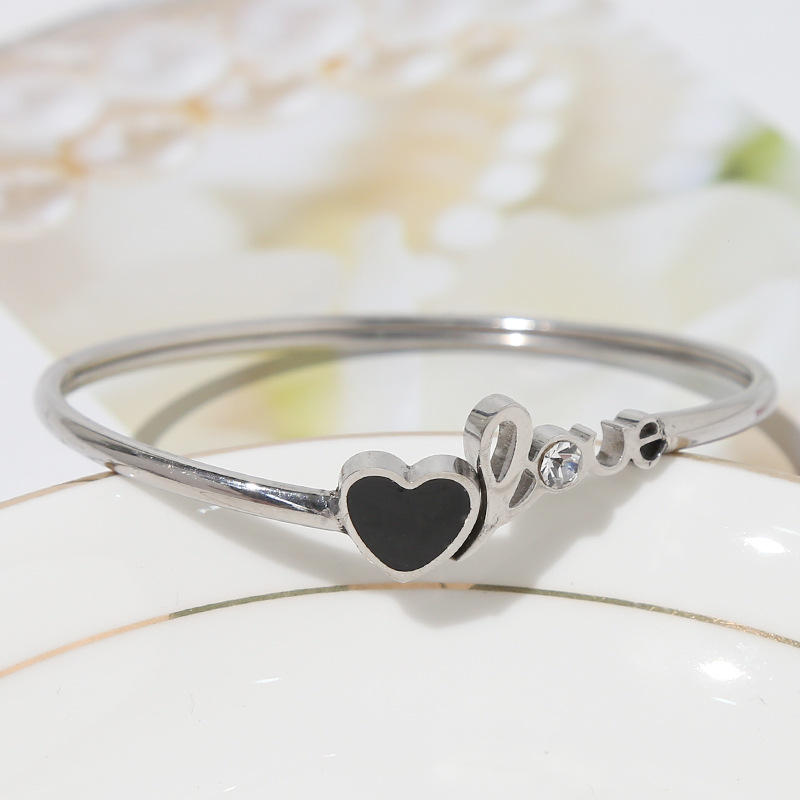 跨境热销韩版甜美爱心手环经典气质欧美时尚love手链简约百搭手镯