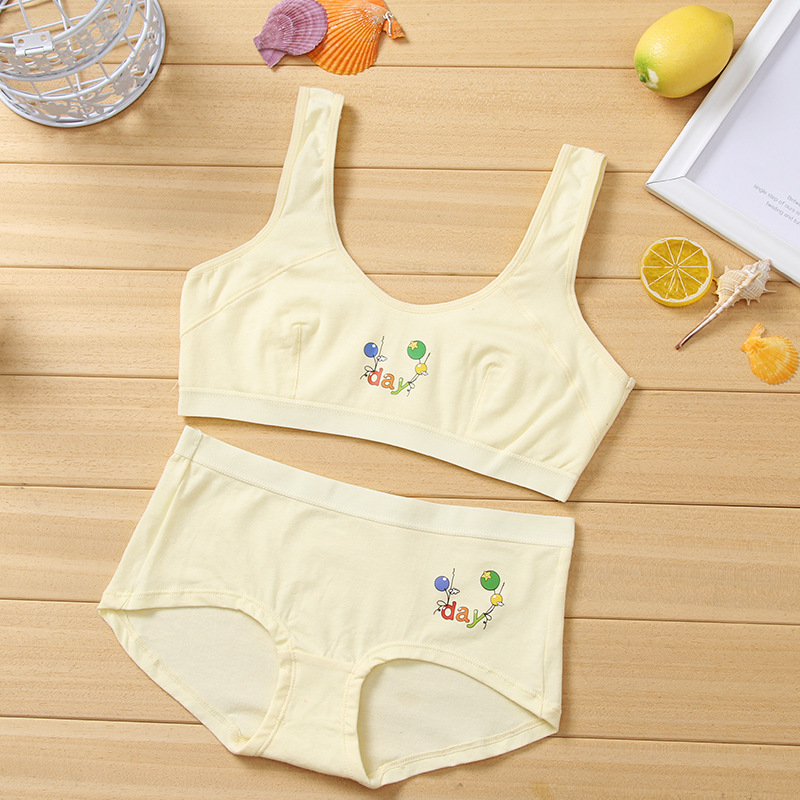 新款发育期中大女童内衣套装小学生无钢圈背心式套装初中生