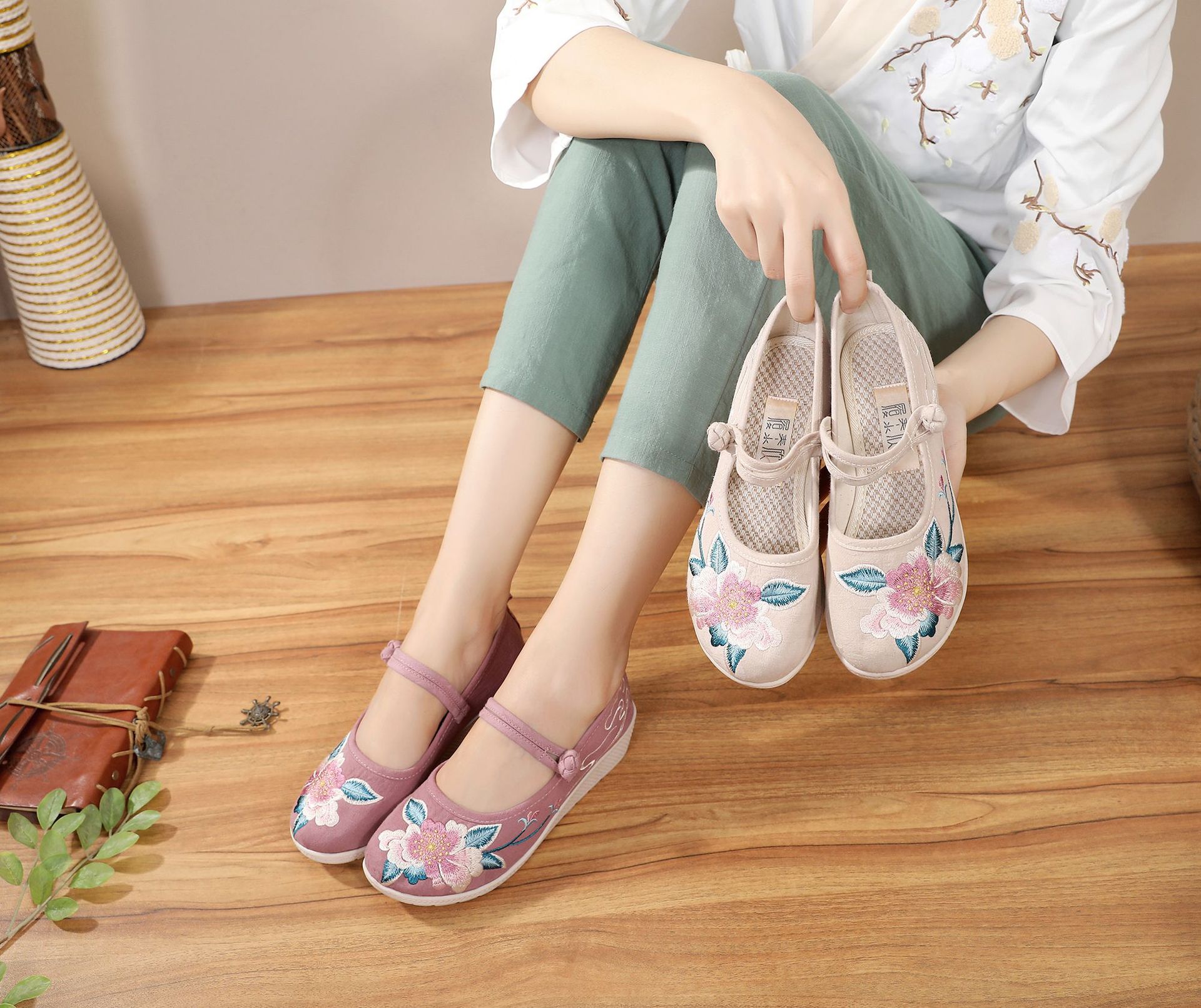 ltx-f-703新款绣花老北京布鞋tzf