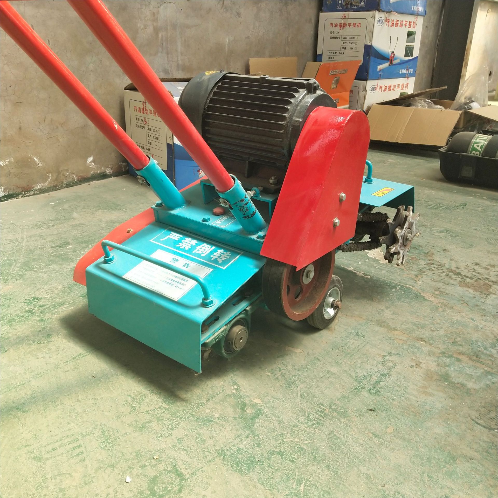 买混凝土清渣机找山东森泰 电动手推式混凝土地面清灰机