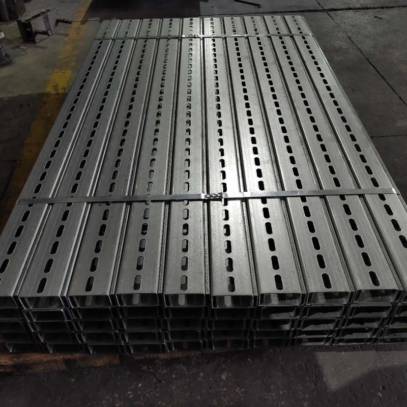 太阳能支架q235 加工定制热镀锌光伏支架c型钢80*40有现货批发价