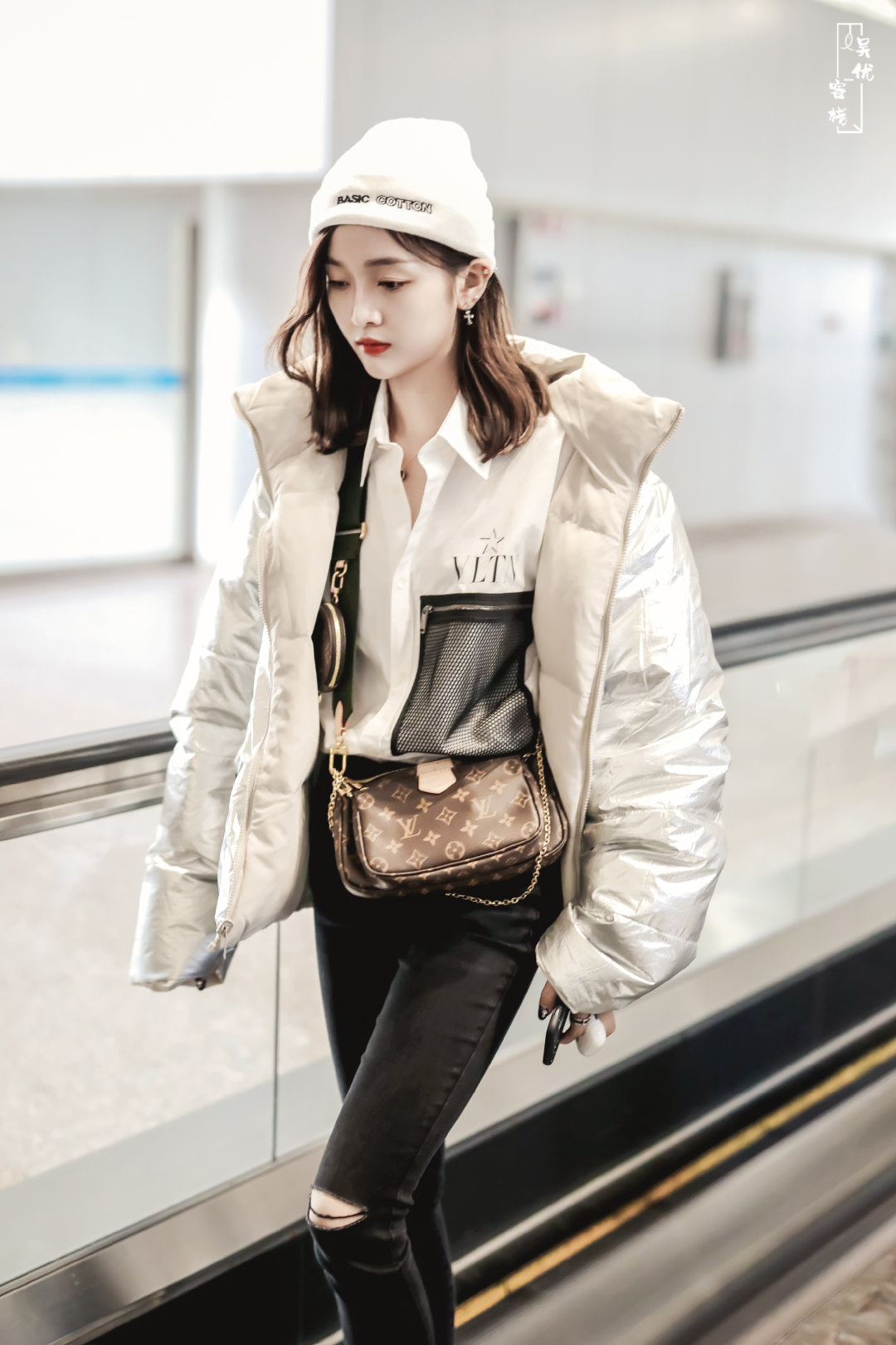 吴宣仪明星同款银色亮面短款棉衣2019冬季韩版宽松加棉加厚外套女