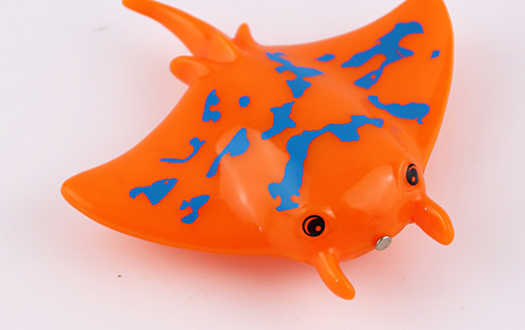 磁性彩色儿童钓鱼玩具男女1宝宝2益智3岁半小孩4戏水磁感应发光鱼