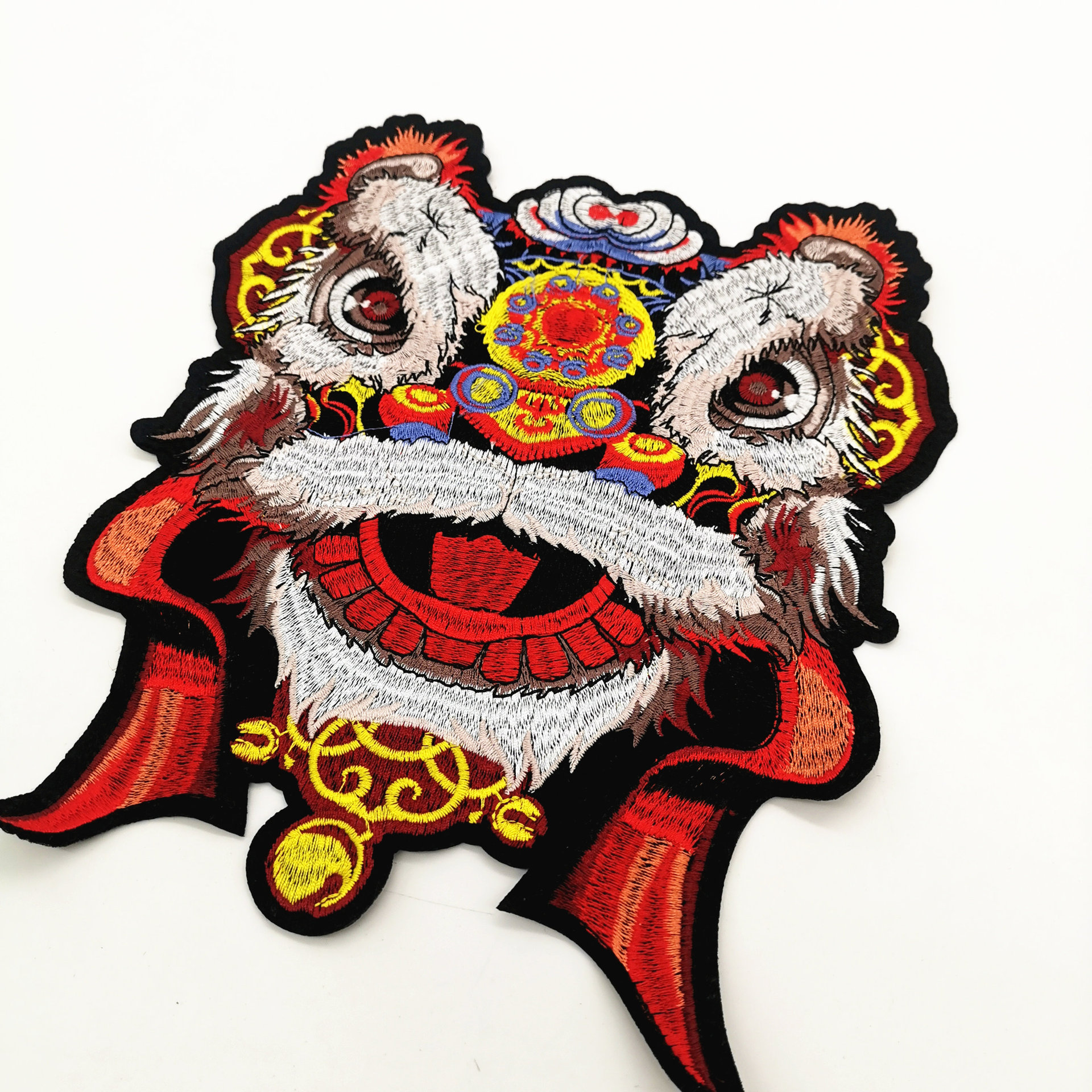 厂家直销 刺绣布贴中国风格舞狮布贴大号狮子头服装辅料可定制