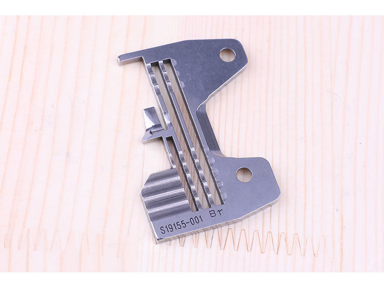 锁边机包缝机工业缝纫零件兄弟ef4-n11拷边机三线针板s19155-001