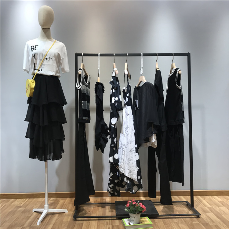 naturally jojo乔乔2020夏季潮牌经典黑白 品牌女装专柜撤柜尾货