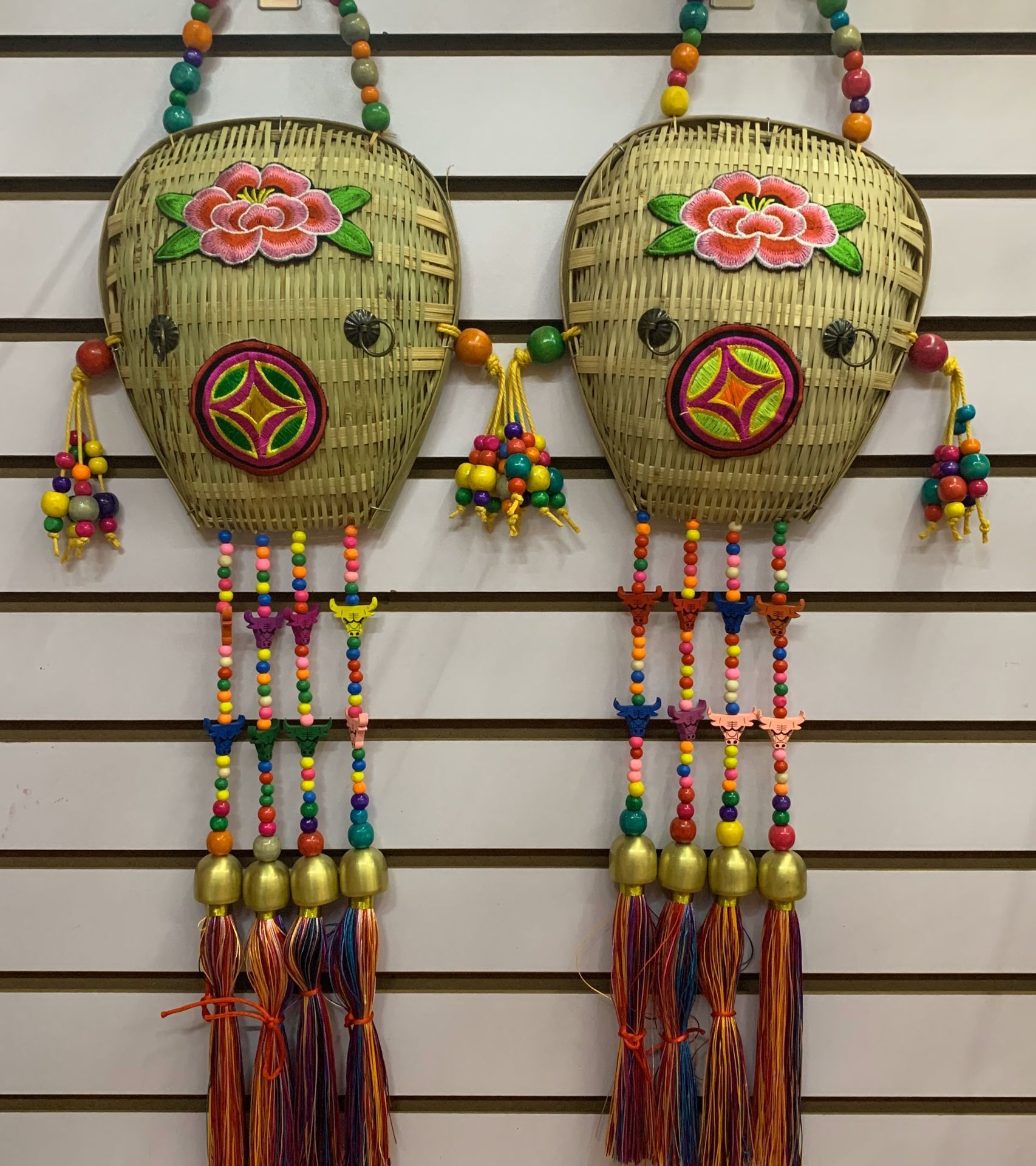 民族特色云南风情旅游工艺品家居装饰大筲箕流苏四铃