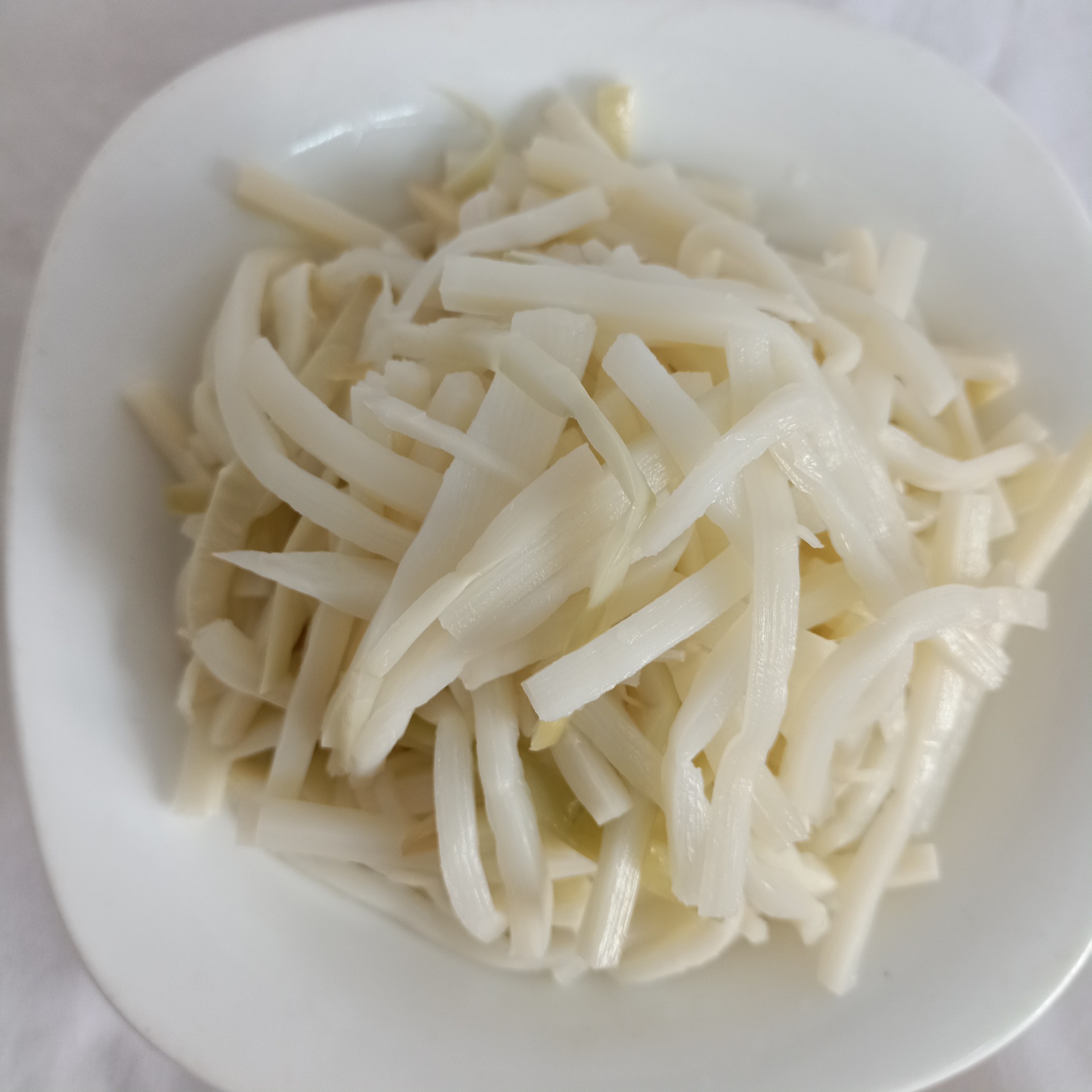 量大批发 泡椒笋丝整箱散装10斤 商用竹笋丝酸辣香脆配菜