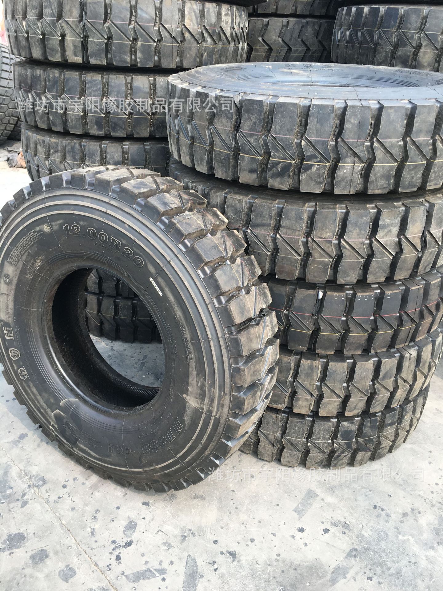 石矿 金属矿大花纹 12.00r20 全钢载重汽车 卡车轮胎