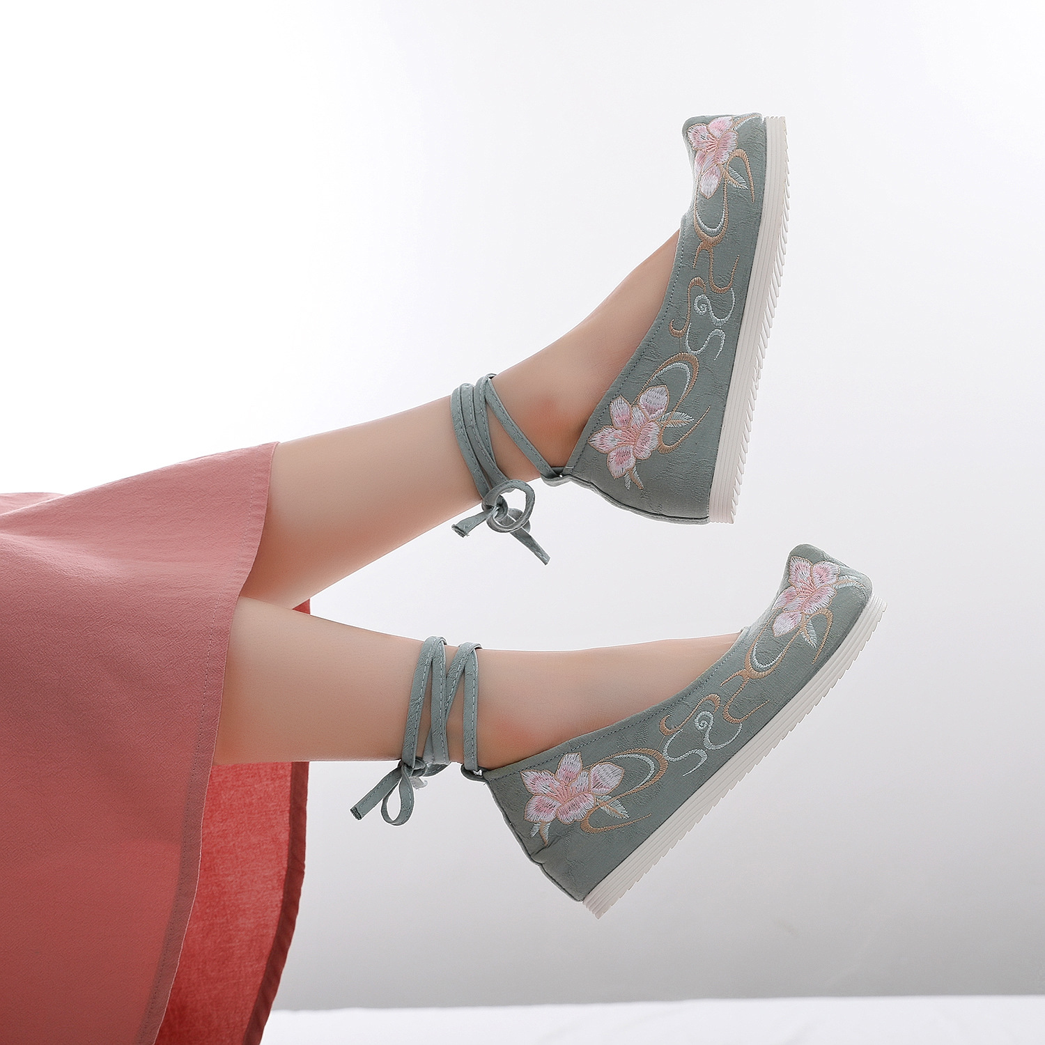 挽清新款千层底古风绣花女学生弓鞋翘头系带淡雅演出内增高汉服鞋