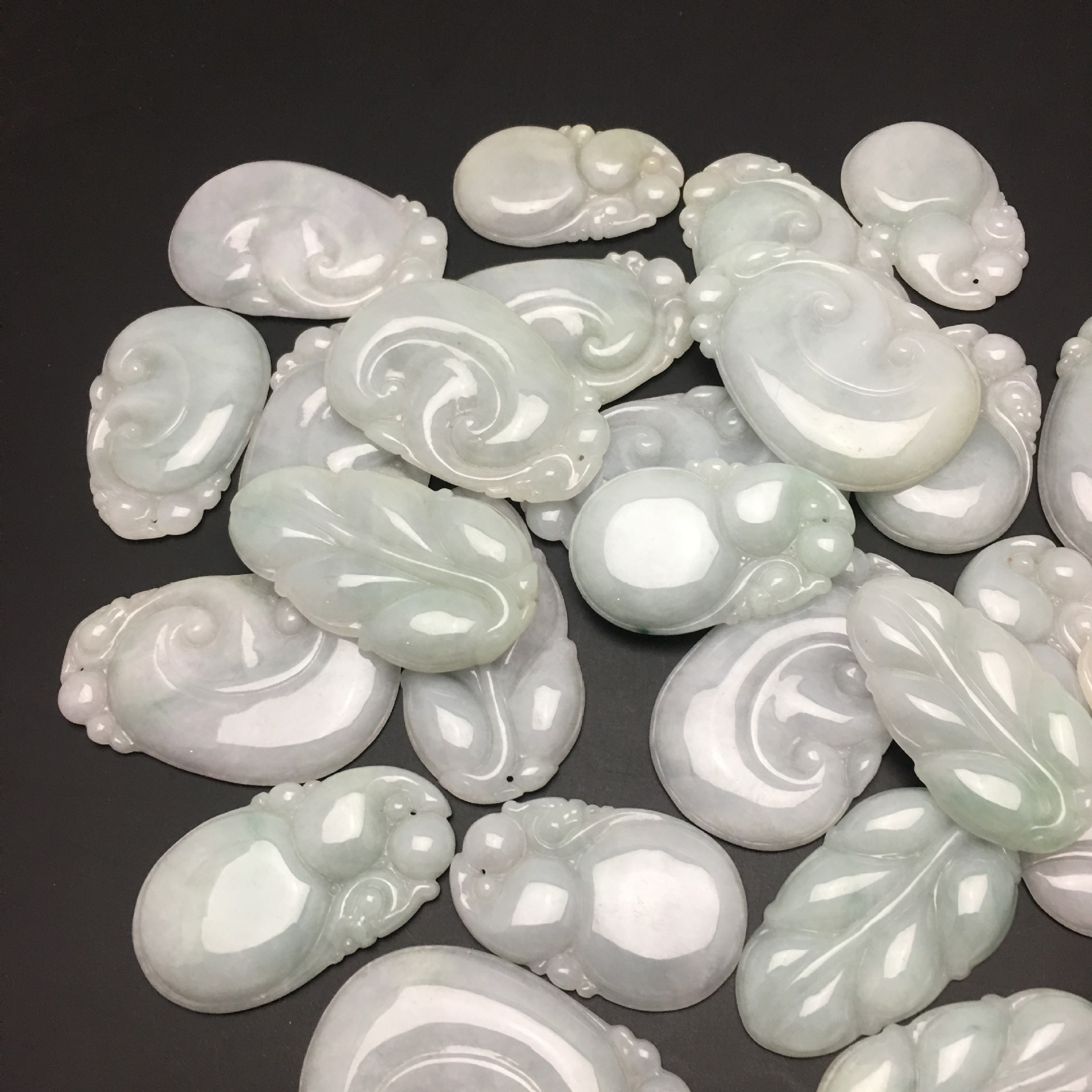 缅甸翡翠a货大杂件玉石吊坠挂件玉器工艺品厂家批发