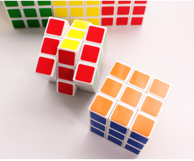 t 三阶魔方 顺滑百变智力开发减压魔方比赛专用魔方 儿童益智玩具