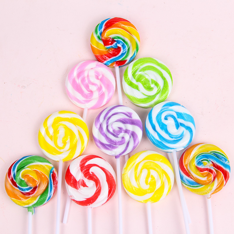 创意12g七色彩虹波板糖花卷多彩棒棒糖综合水果味儿童糖果零食