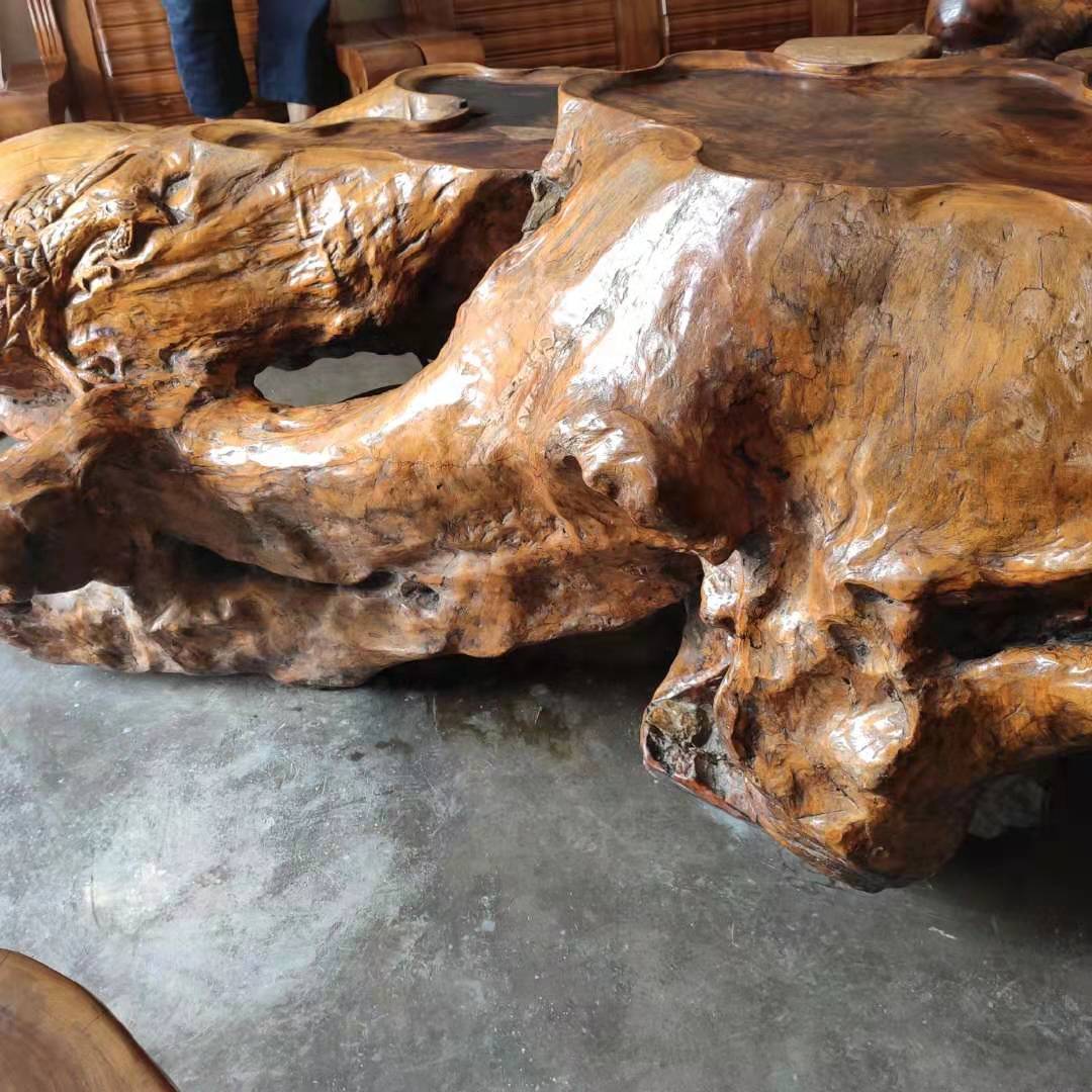 富以灵性的黄金色樟木根 大型整体天然成型无接驳艺术收藏工艺品