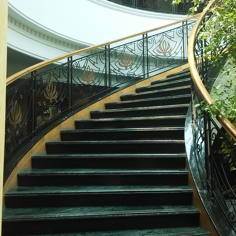厂家定制铁艺楼梯扶手别墅造型圆旋梯扶手过道商场安全扶手
