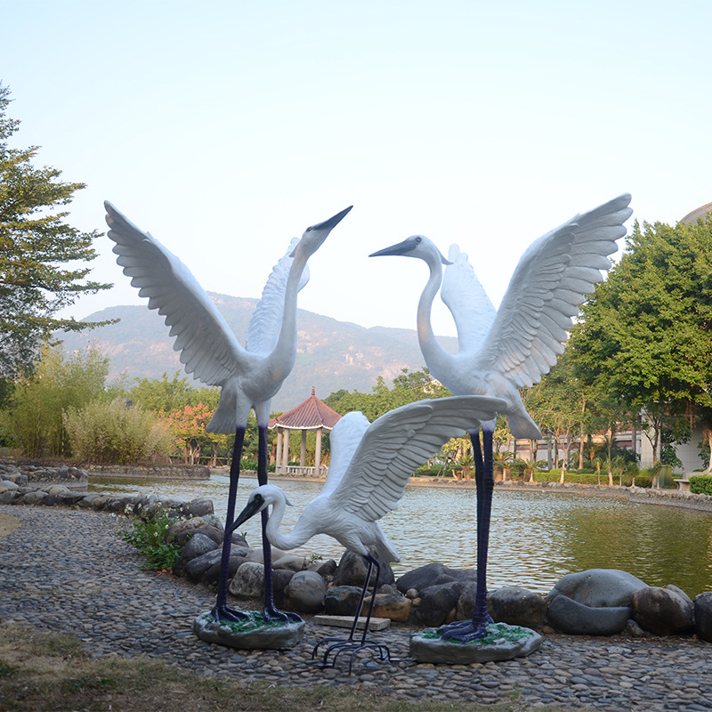 仿真白鹭白鹤雕塑公园林水景观摆件鸟类仙鹤景观雕塑装饰品