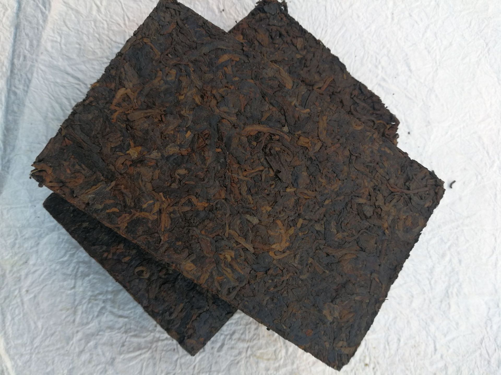 云南普洱茶光普洱砖茶250克/饼裸茶砖