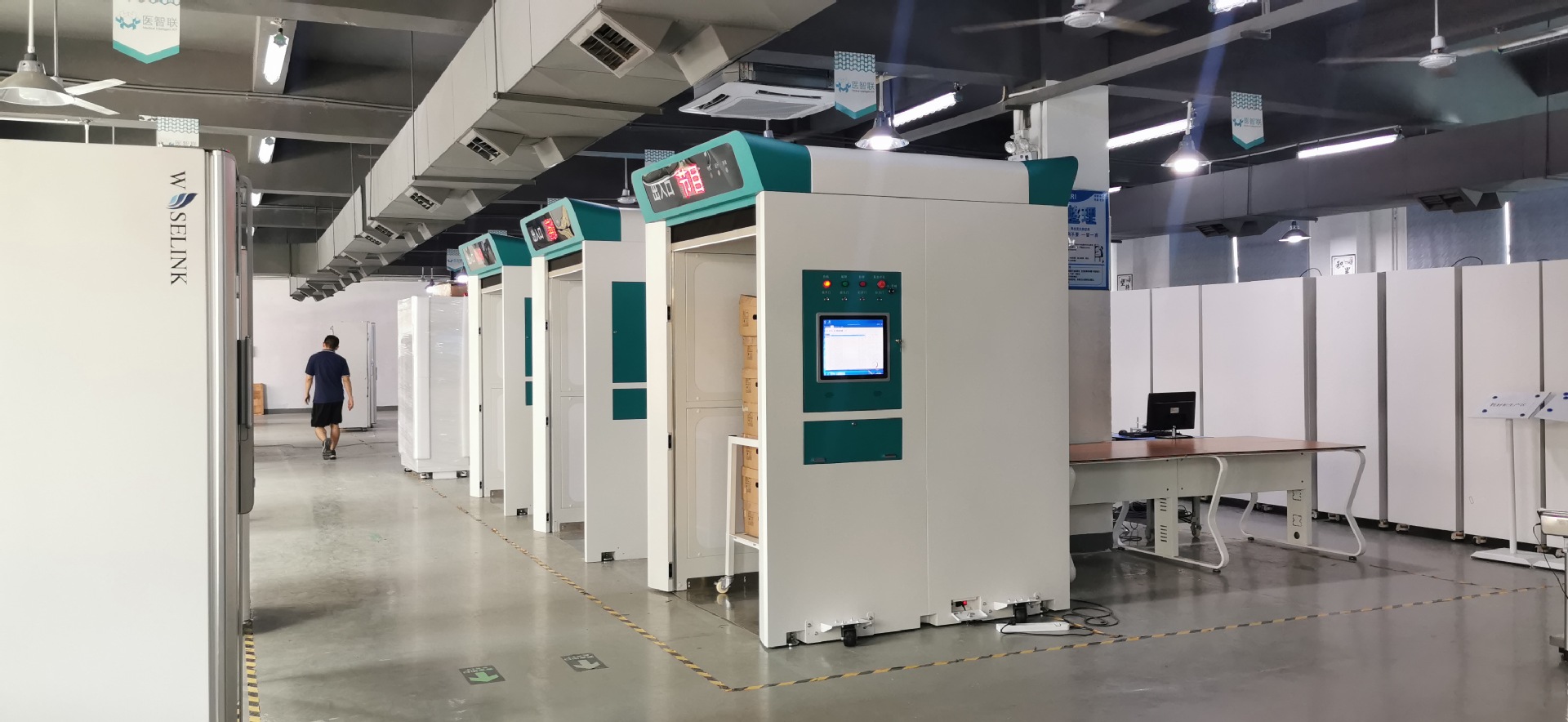 rfid双开门大型全封闭盘点门禁 深圳厂家 uhf超高频通道门