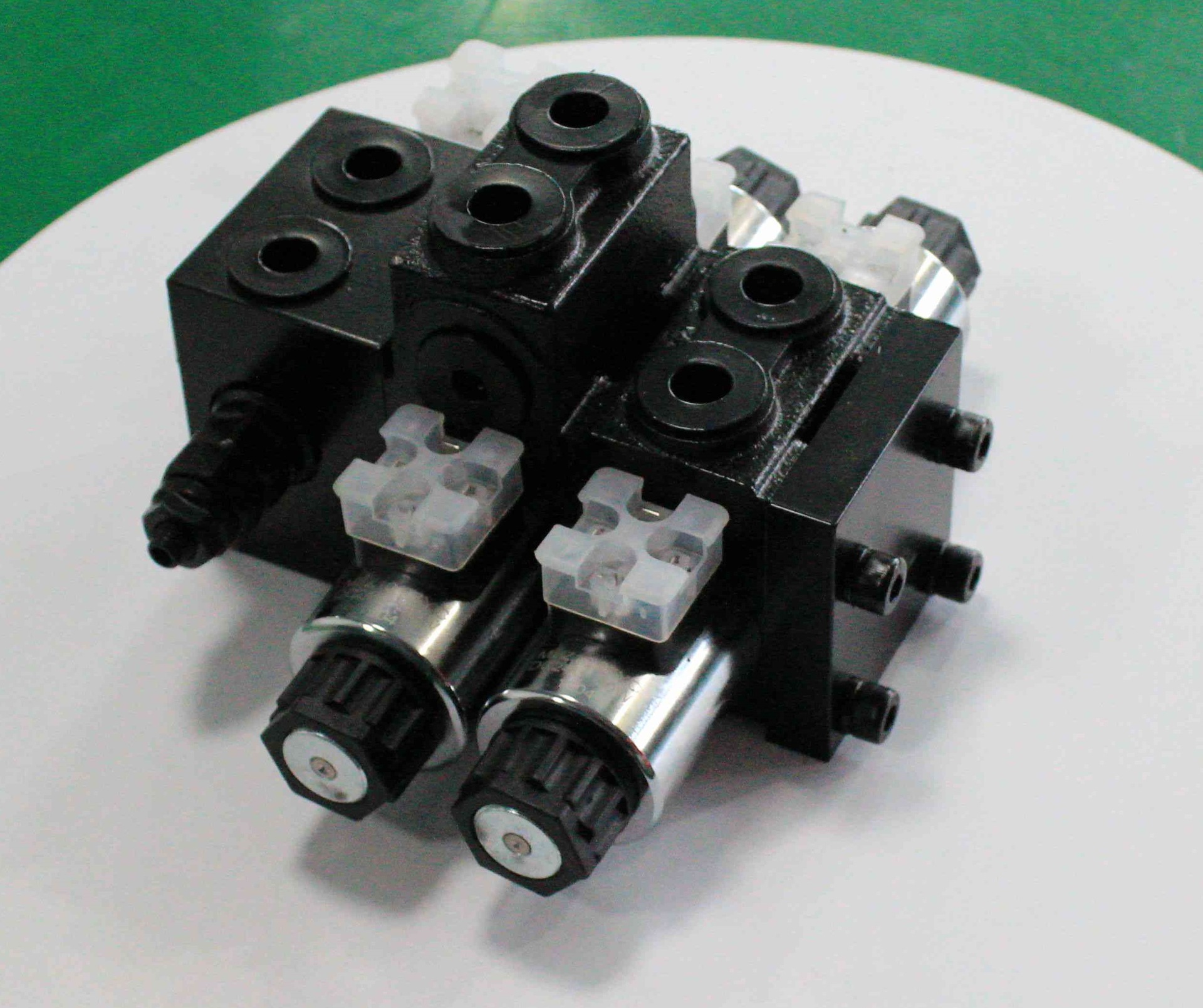 hdcf50-2博信华盛供应流量40带锁电磁控液压多路阀