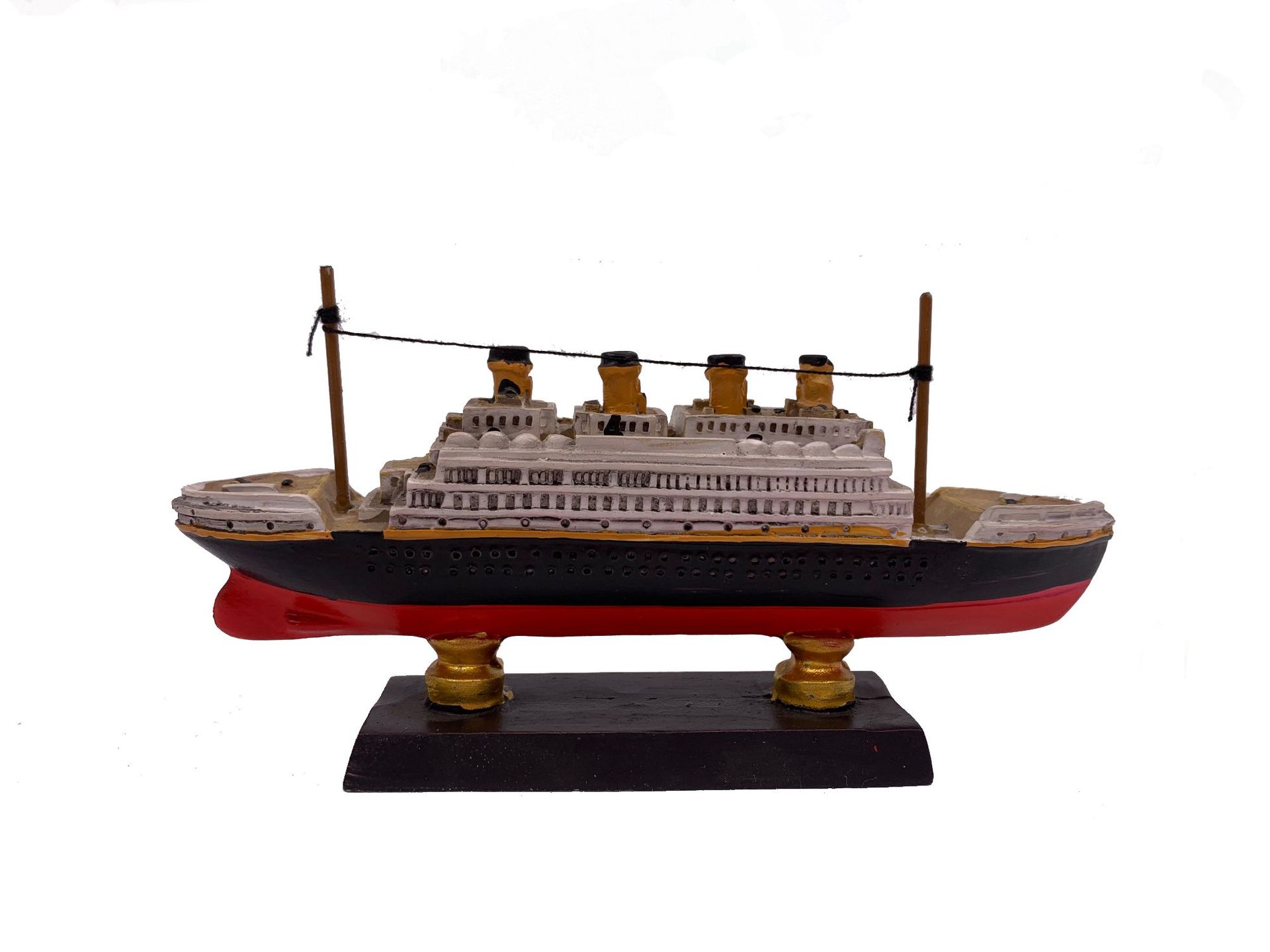 泰坦尼克号模型桌面摆件 游轮模型桌面装饰树脂小摆件清仓特价