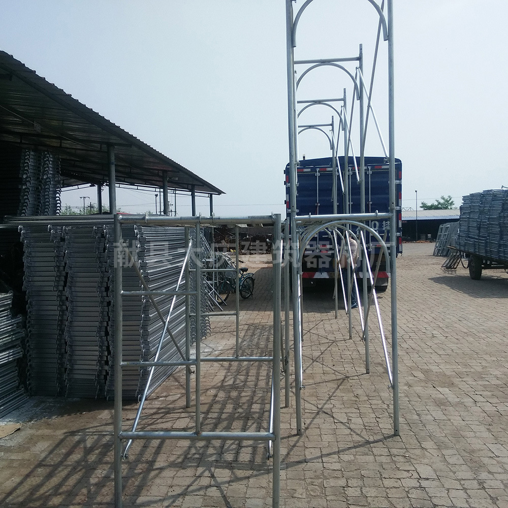 手脚架钢管门型脚手架1.7*0.95m门式脚手架移动活动建筑脚手架