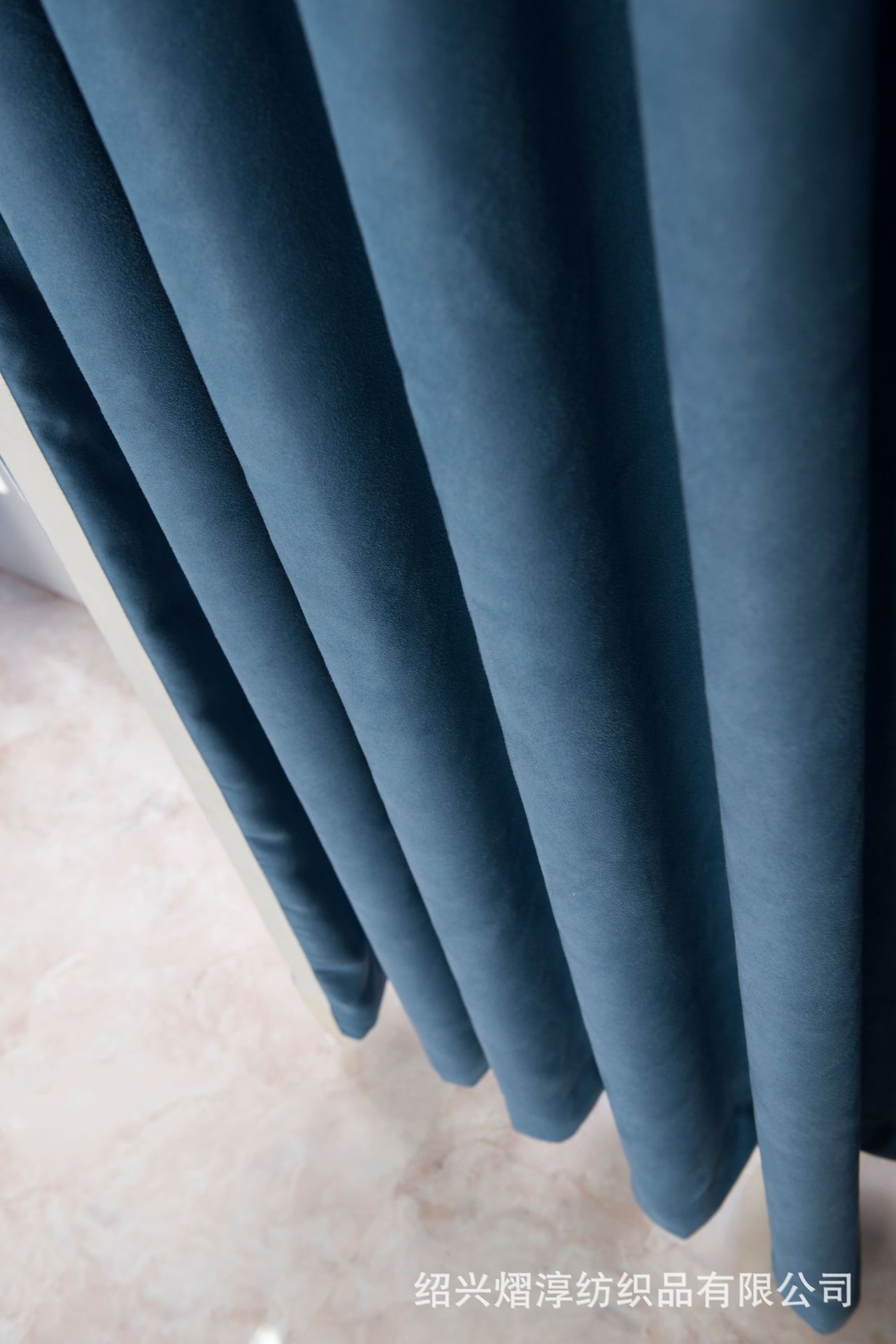 厂家直销 新款北欧风麂皮绒窗帘 纯色面料遮光布客厅卧室成品定制