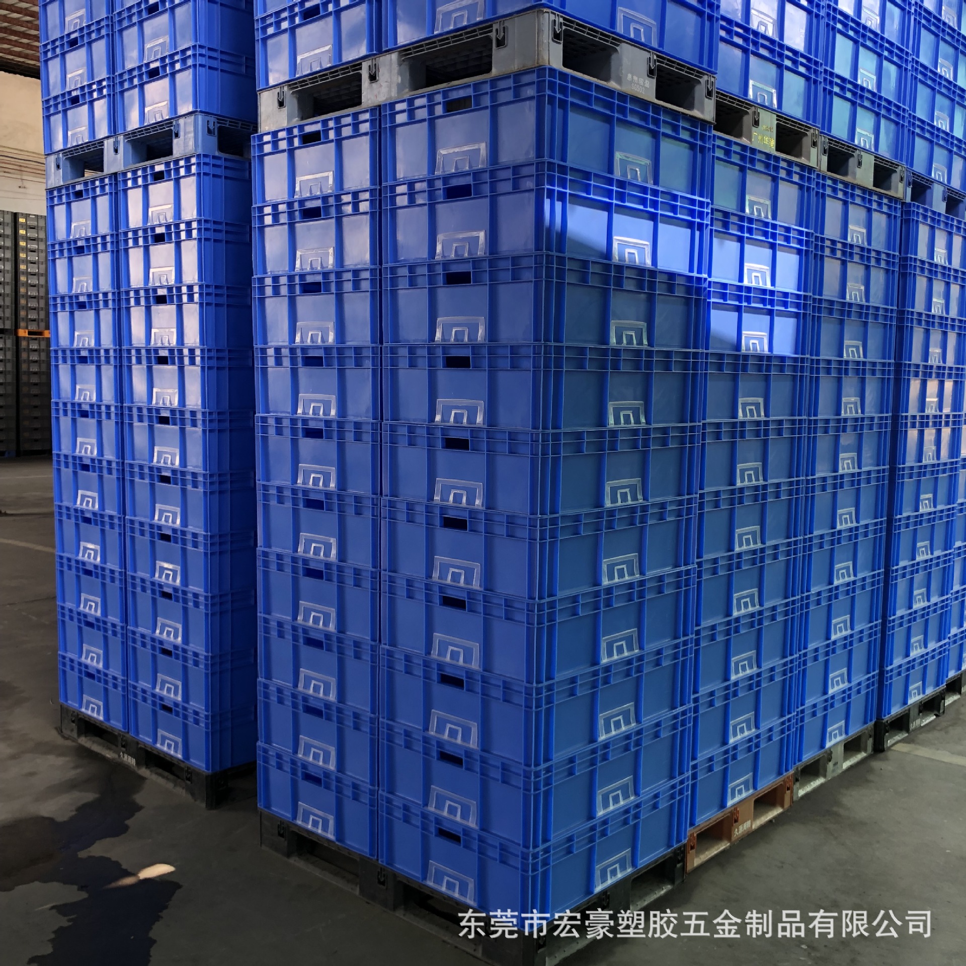 带标周转箱