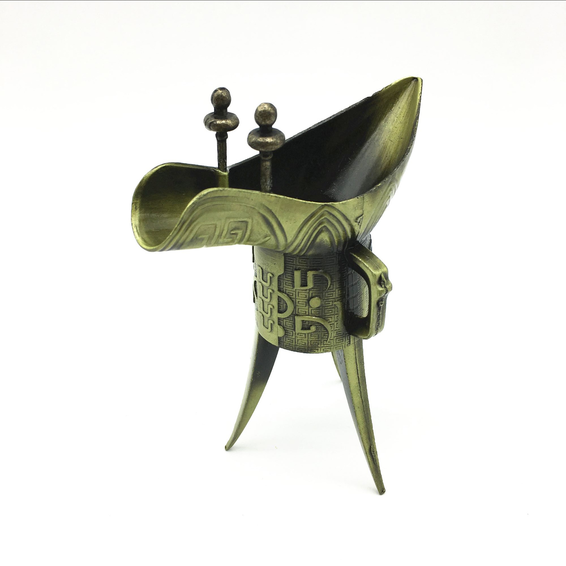 旅游工艺品批发 精致仿古三脚乾隆杯 中号仿古酒杯 金属工艺品