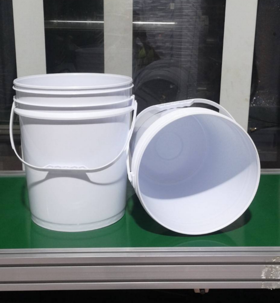 18公斤广口塑料桶 18升涂料油漆桶 18l建材原料桶 现货 带盖 厂家