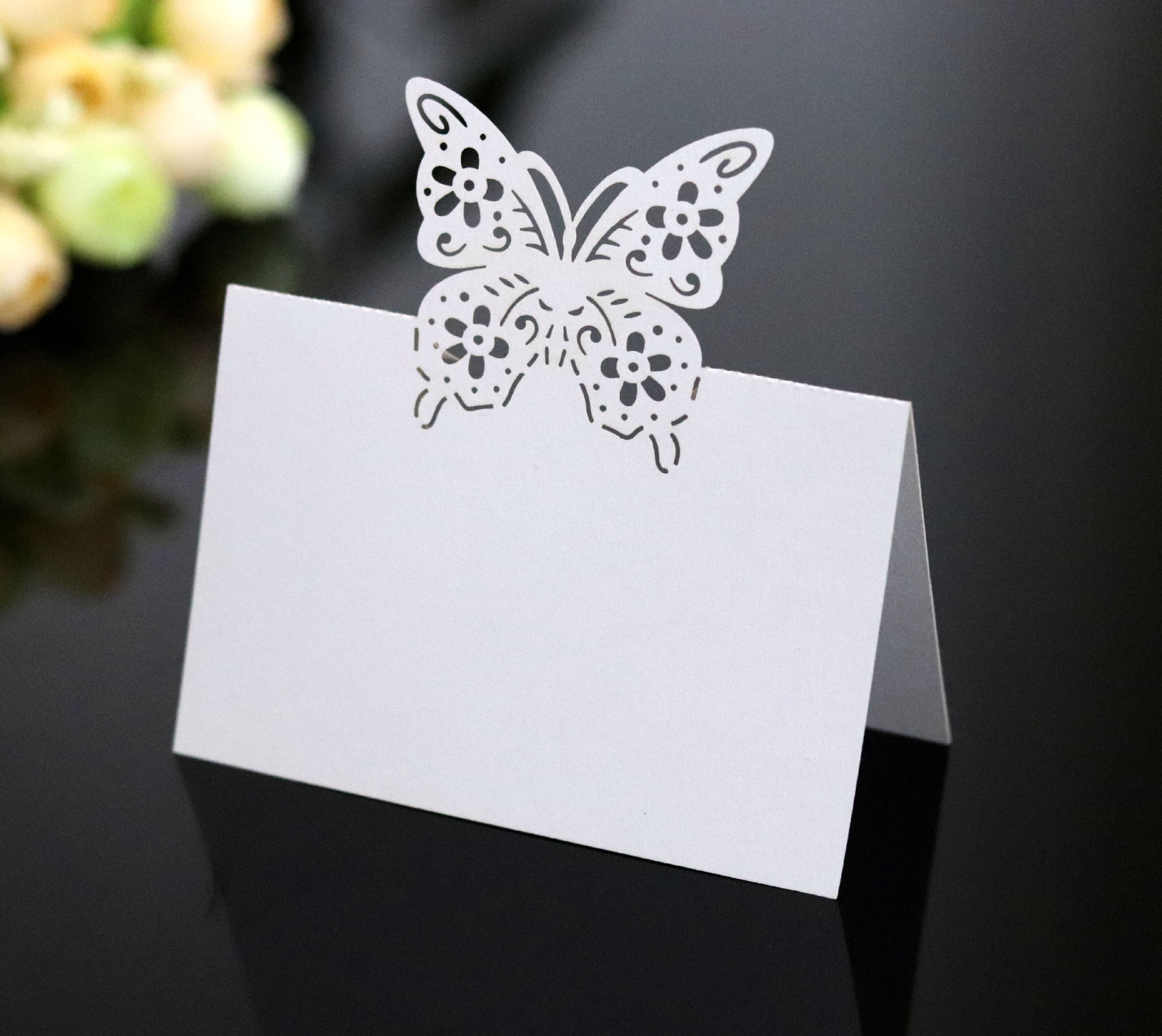 欧式结婚席位卡 蝴蝶卡片激光镂空纸桌卡 座位牌卡姓名座次卡批发