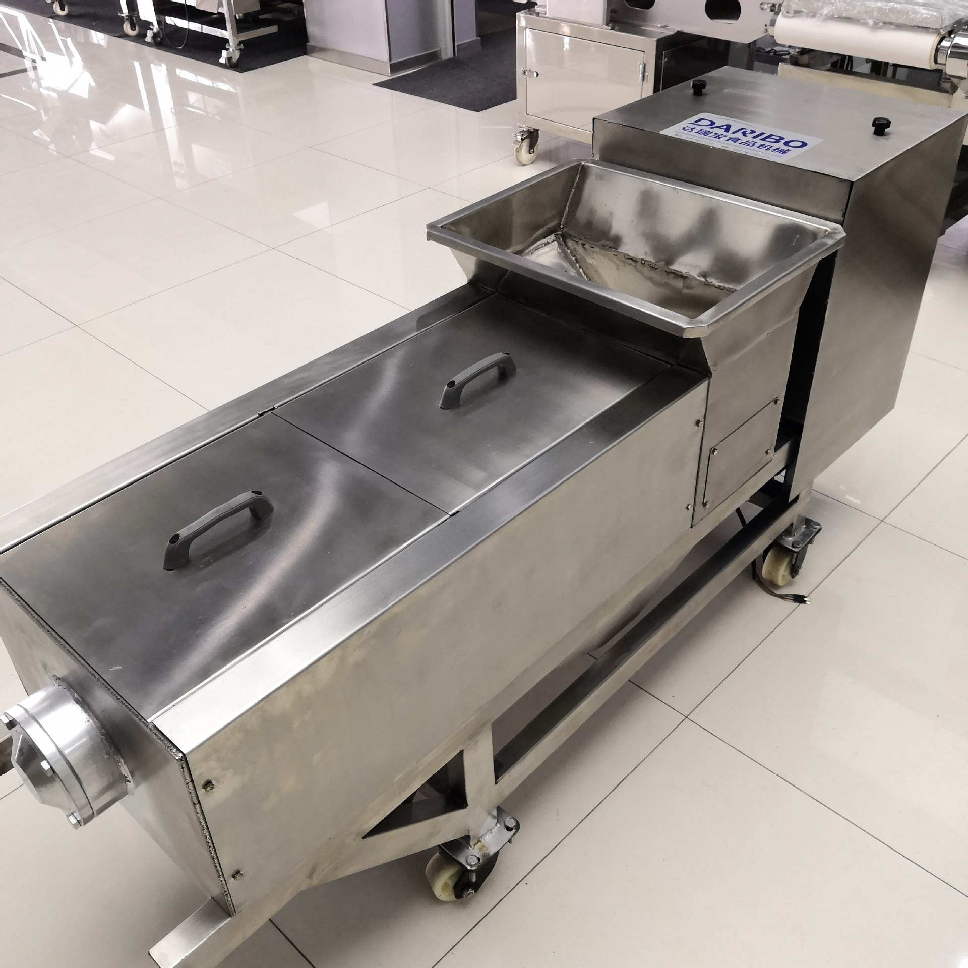 l餐厨垃圾处理设备废料垃圾挤压脱水机商用泔水脱汁减重机