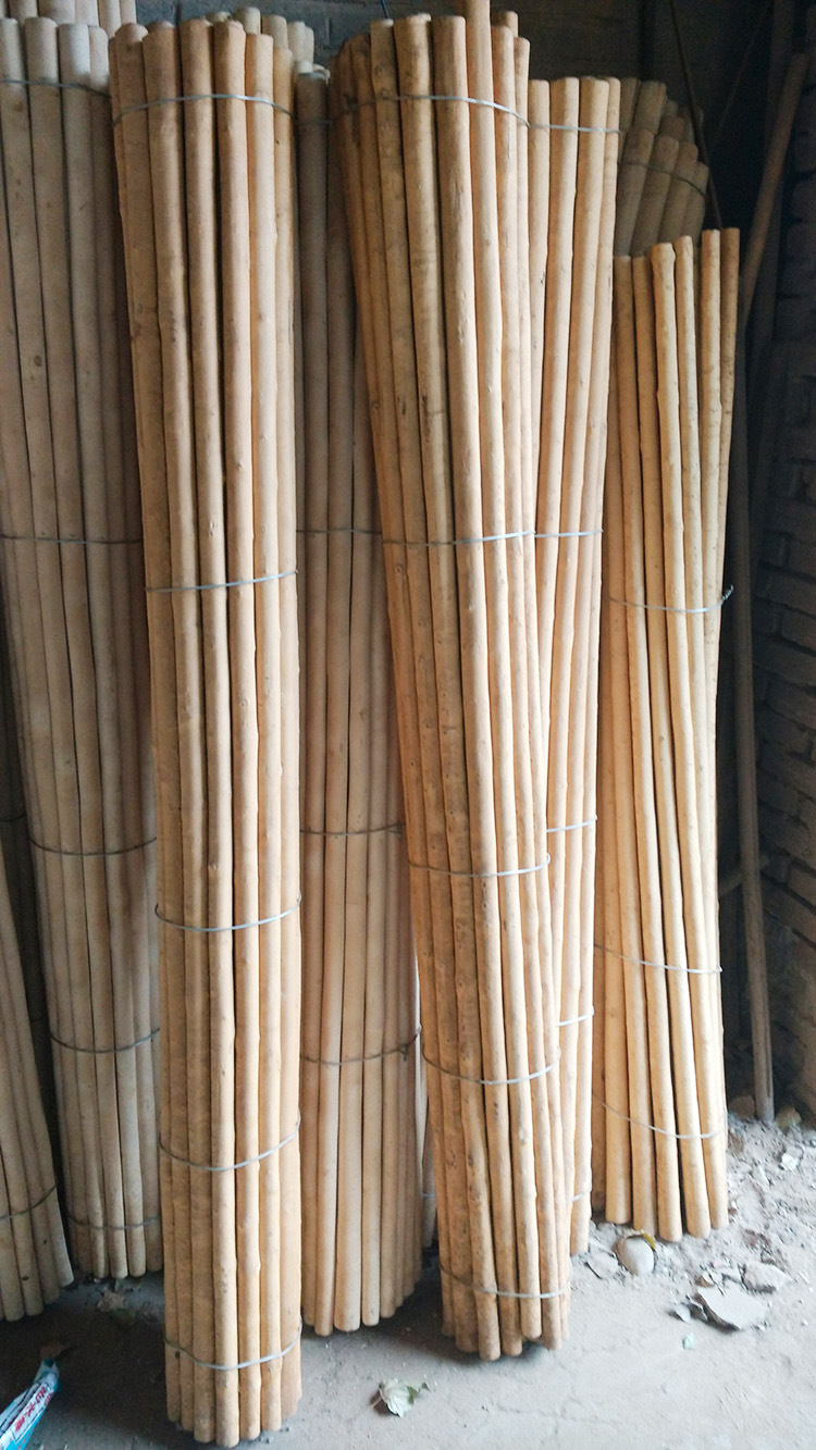 源头厂家 白蜡杆 武术棍 少林寺训练棍 武术学校用品