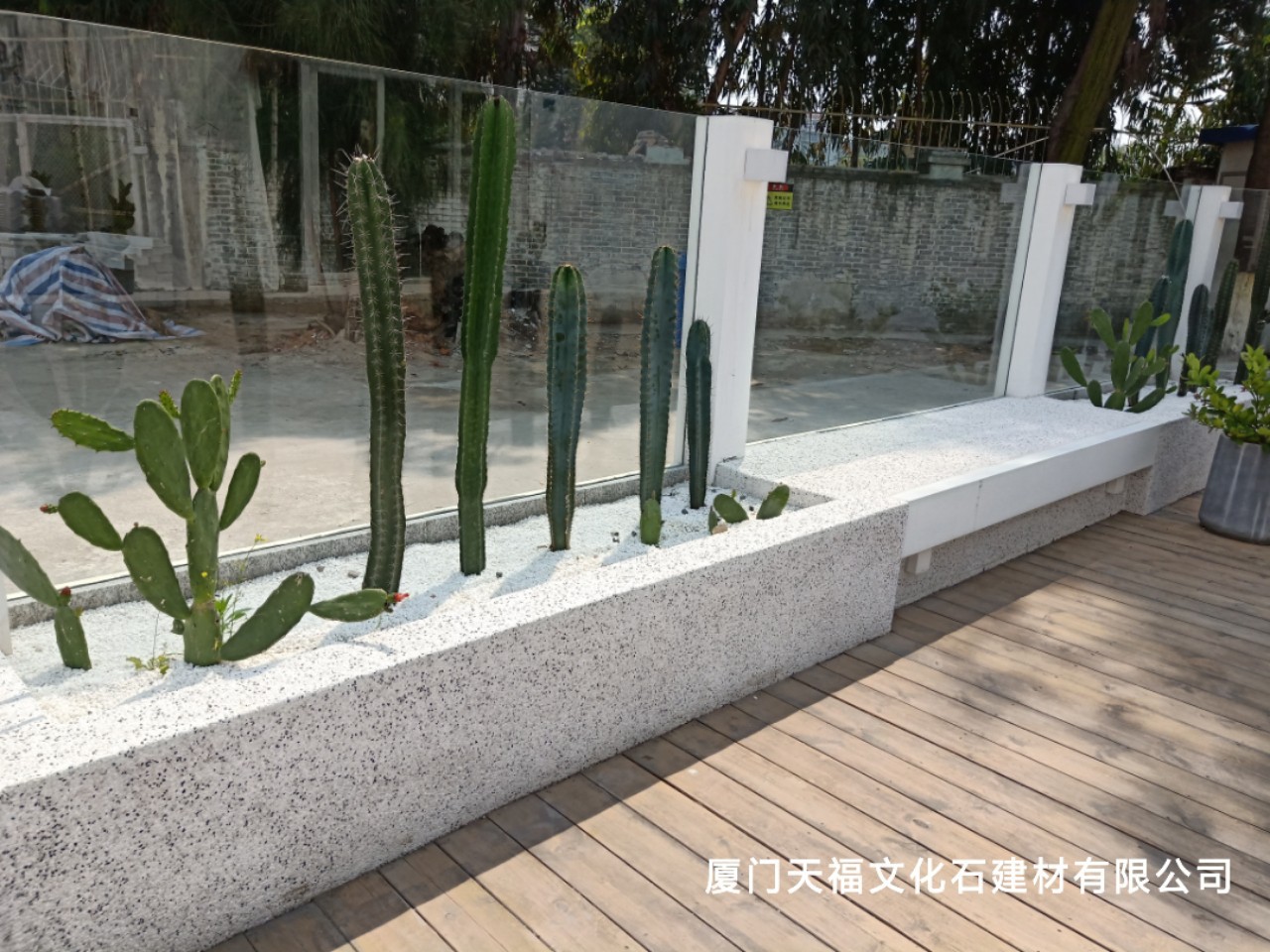 承接全国各地水洗石工程施工,黑白水洗石,台湾抿石子,洗米石