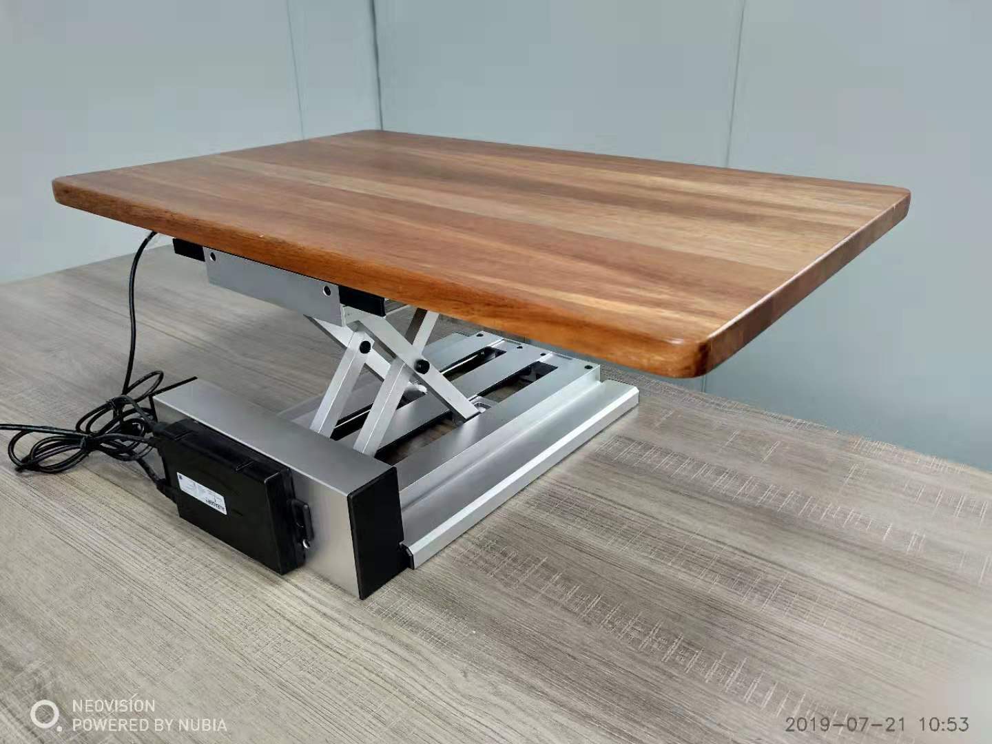 2019年新设计流行的电脑电动升降桌/电动自动升降桌