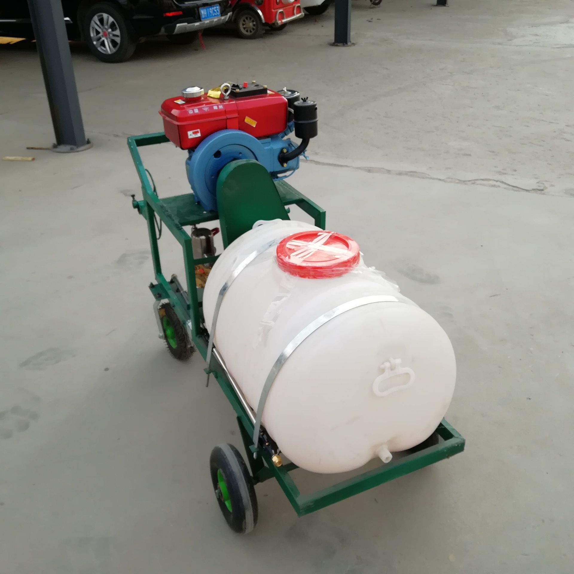 卫生消毒手推式喷雾器 蔬菜基地杀虫喷药机柴油款苗圃高喷杀虫车