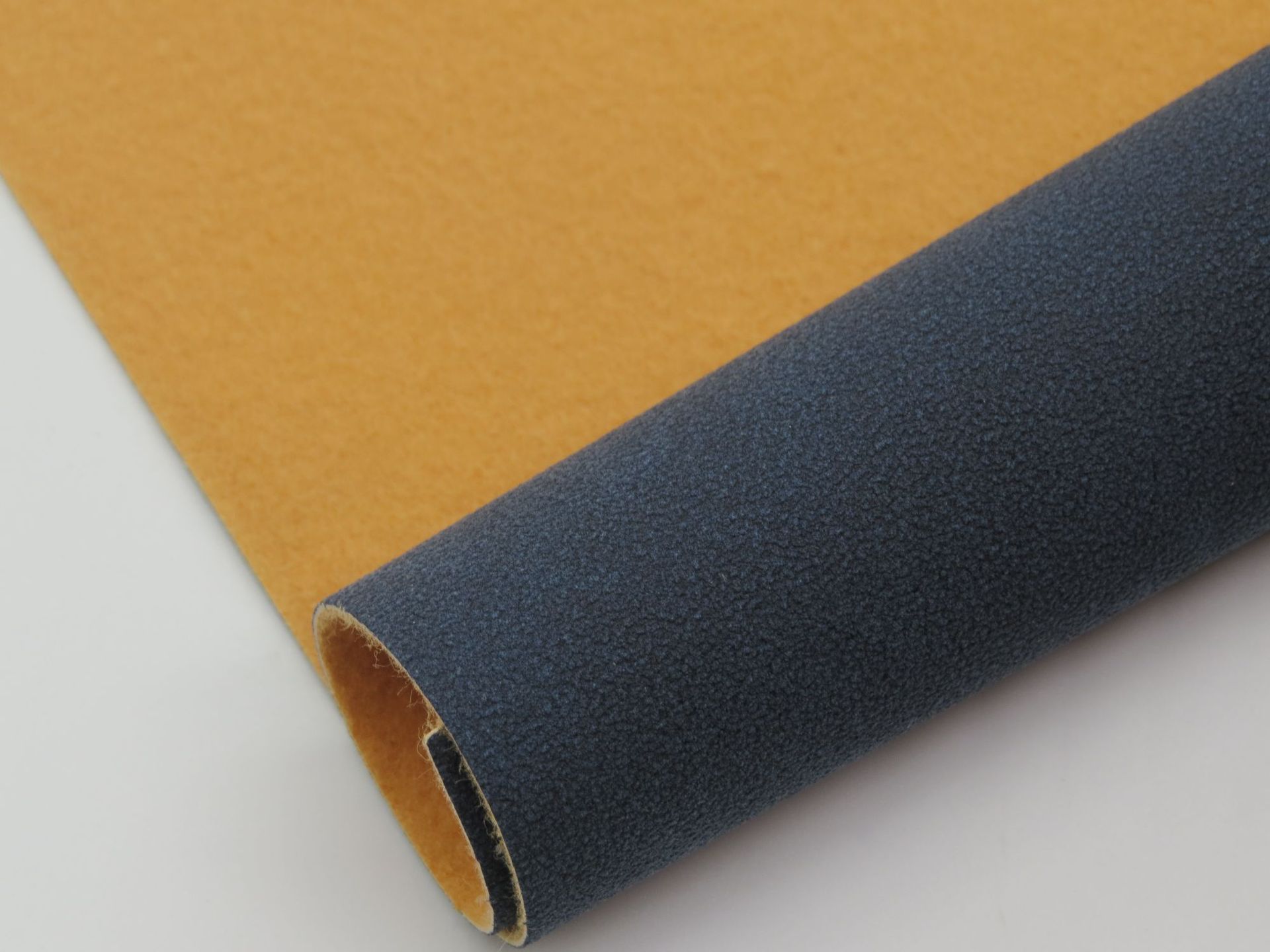 2厚磨砂半pu革 人造革pvc磨砂皮革箱包鞋材沙发家具面料