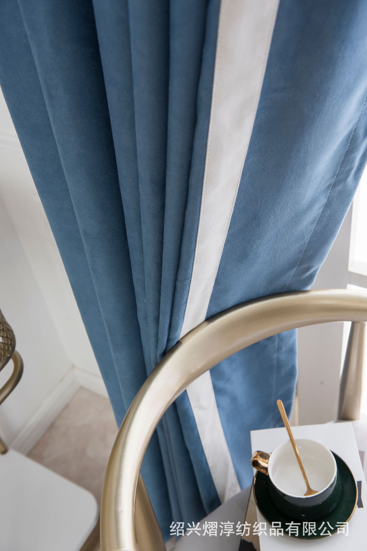 厂家直销 新款北欧风麂皮绒窗帘 纯色面料遮光布客厅卧室成品定制