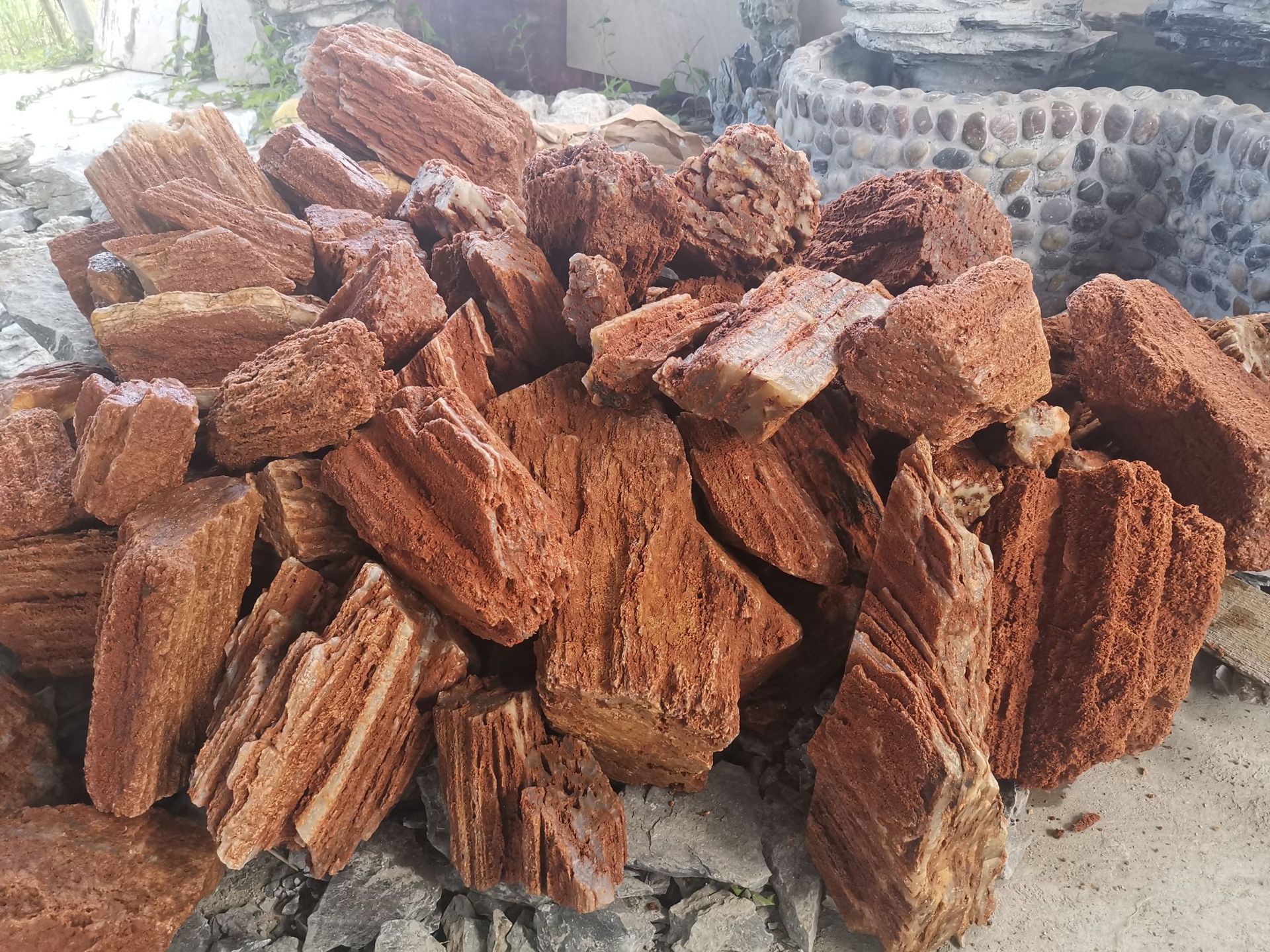 红木化石鱼缸造景盆景假山鱼池制作喷泉流水摆件英德千乘果石场