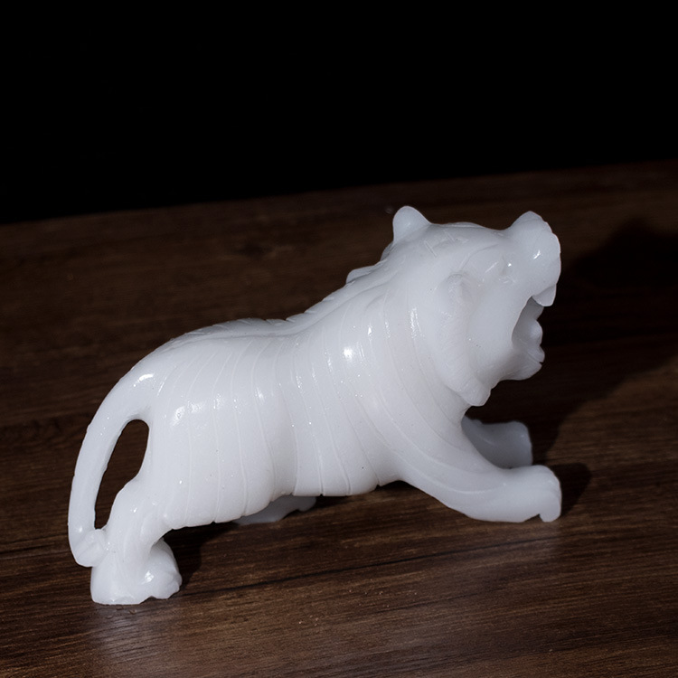 白玉阿富汗玉生肖老虎摆件四方神兽白虎玉石摆件摆饰品