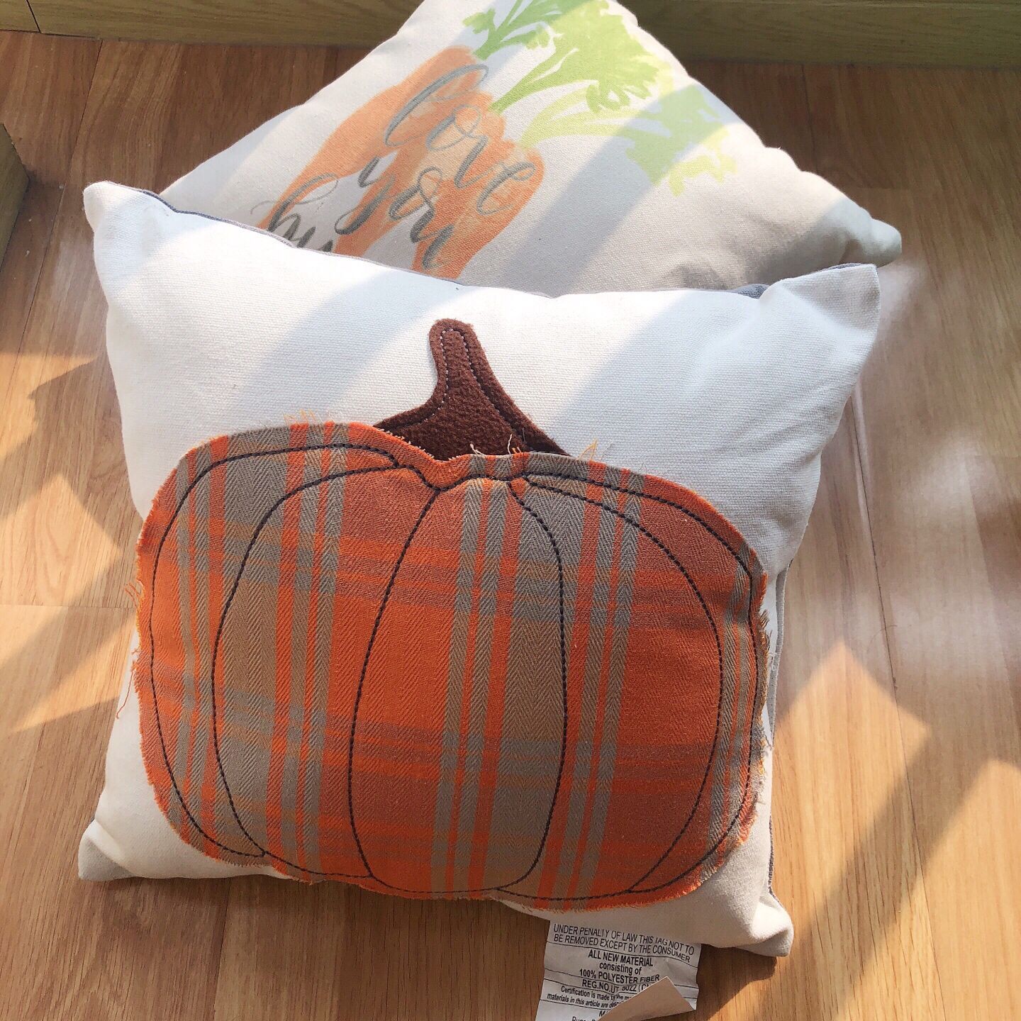 工厂直销含芯抱枕35x35cm不可脱卸客厅靠枕汽车座位靠垫批发