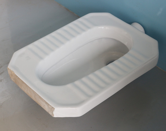 厂家直销斜角蹲便器 四方唐山 承接大小工地工程蹲坑蹲厕低价热销