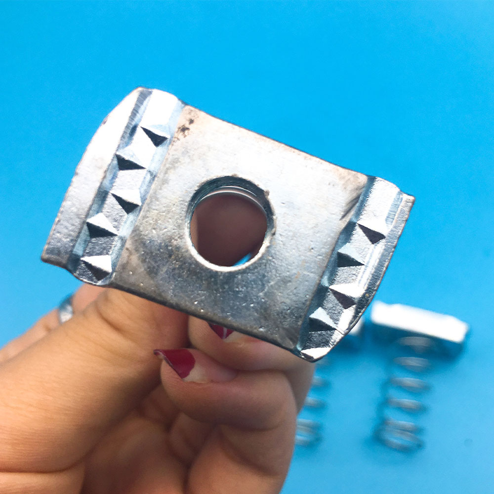 加工定做楼顶5g通信基站抱杆 电信移动联通专用信号塔5g杆批发