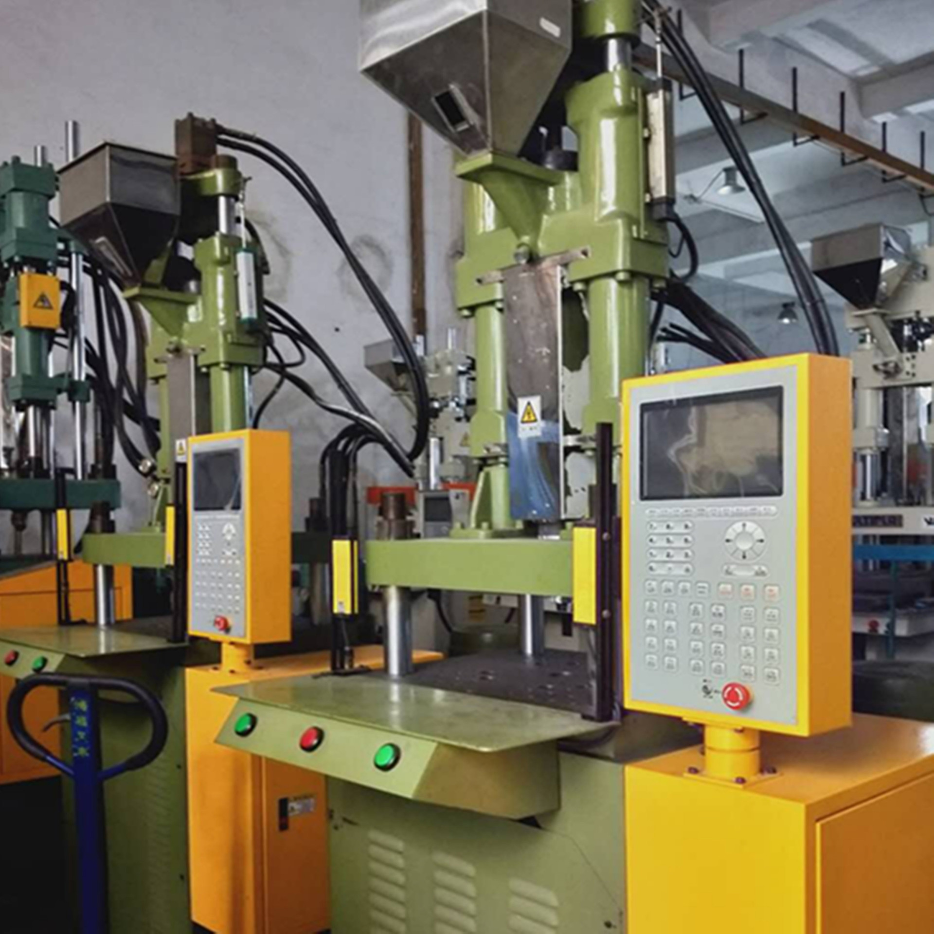 【个人转让】丰铁二手立式注塑机塑料汽配产品插头成型注塑机-报价