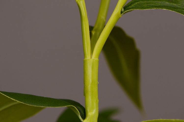 高档仿真花假花批发pu花仿真铁炮百合花客厅餐桌茶几装饰花摆件