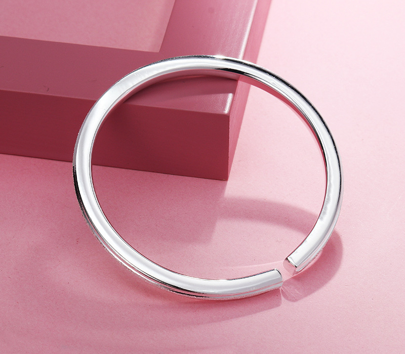 9万足磨砂方形开口纯银手镯女 韩范ins时尚百搭小圈口银镯子