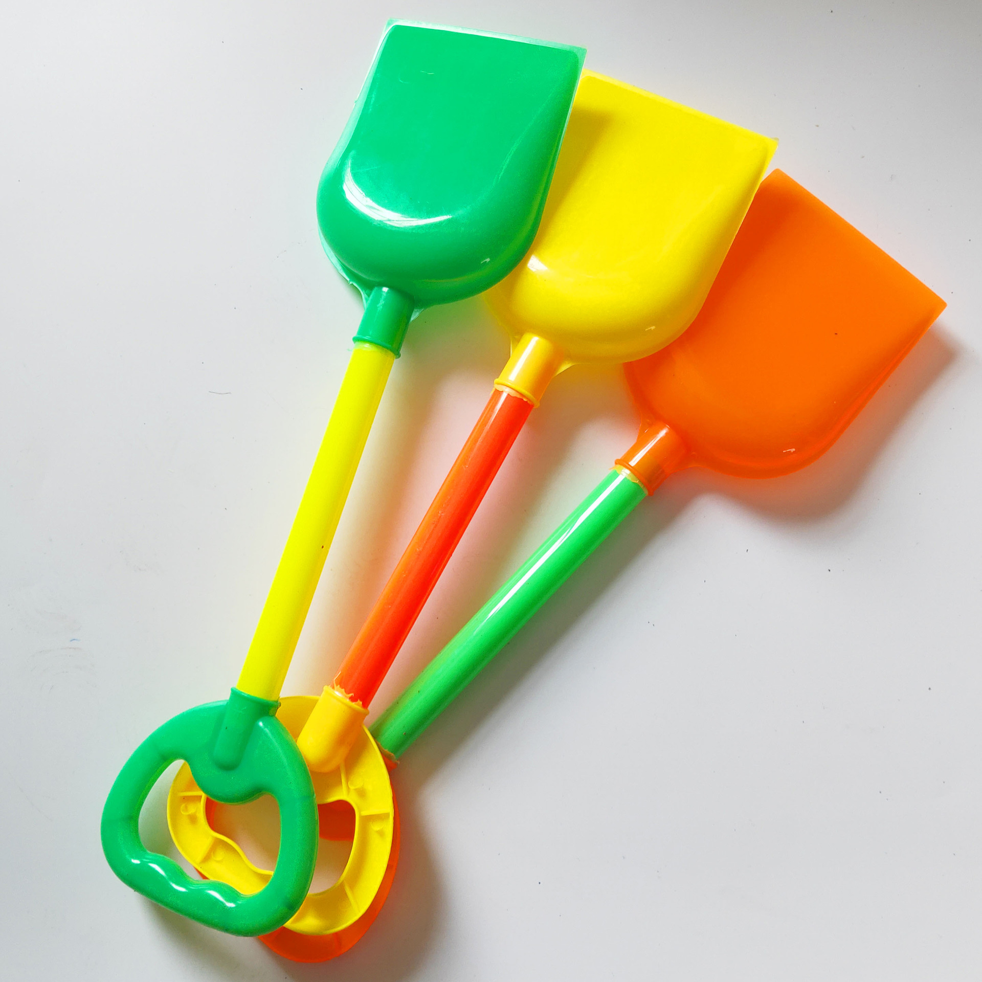 2019新款 夏天沙滩玩具儿童铲子塑料戏水玩沙工具公园摆摊玩具