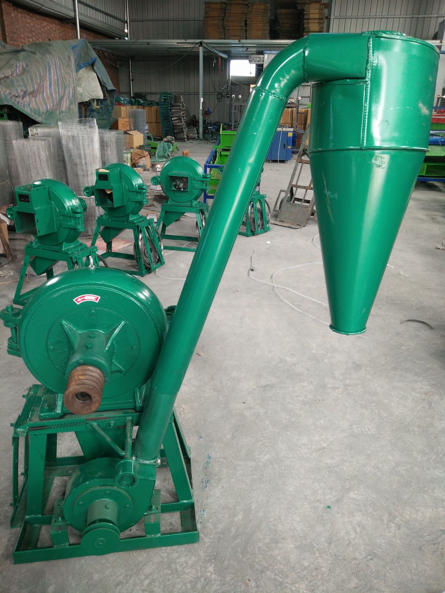 家用小型饲料粉碎机 养殖多功能自吸式粮食粉碎机 玉米小麦磨面机