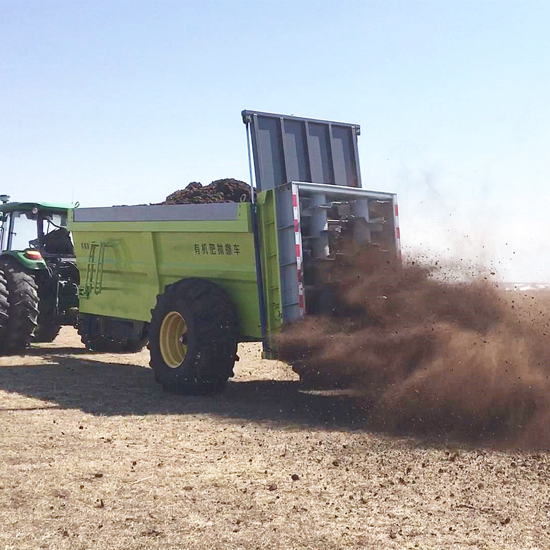 型号 单位 2fsl-12 撒肥形式   立式双绞龙 容积 m³ 12 最大载重
