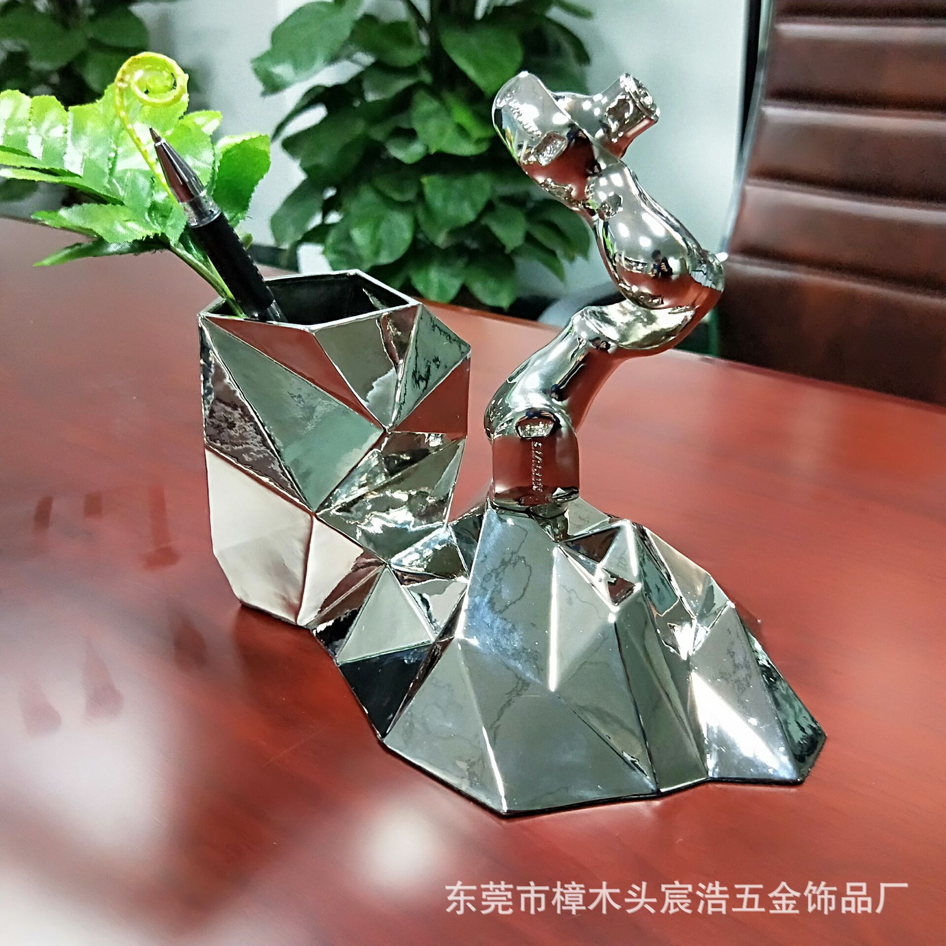 牌,开瓶器,皮带扣,书签,钱夹,箱包五金,金属logo牌,3d低温合金工艺品