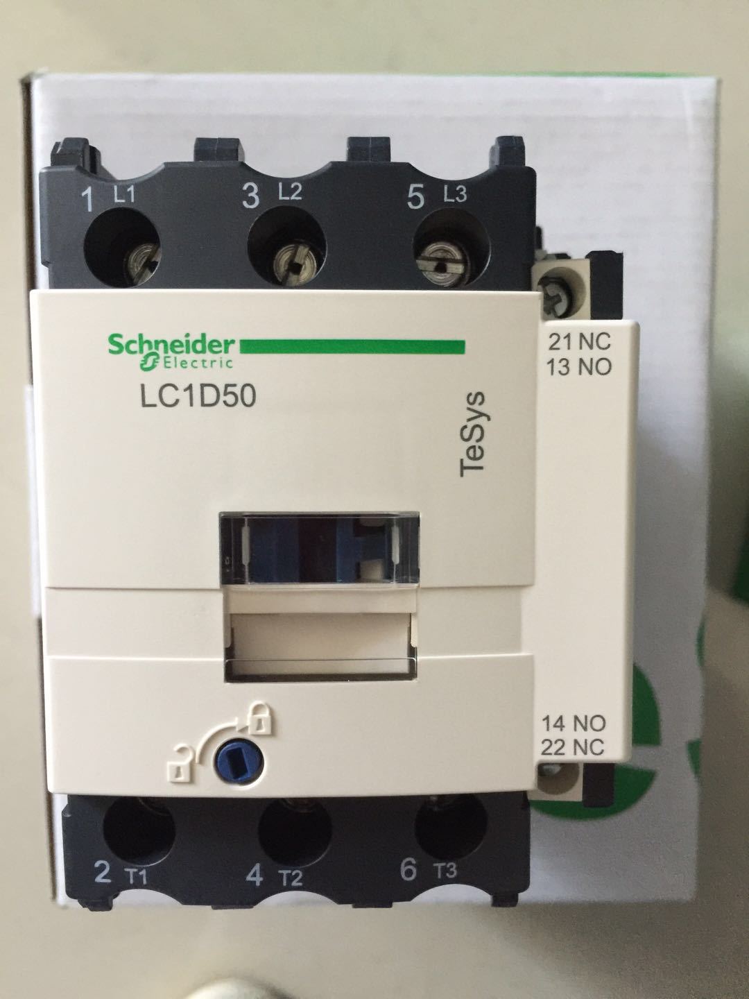 热销供应 施耐德低压交流接触器lc1d150380v 质量保障 欢迎来购